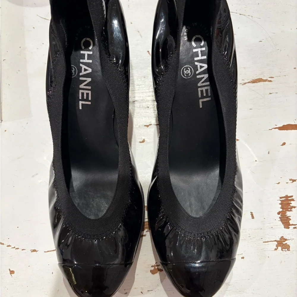 Chanel Glossy Black Women's Heels - Picture 2 of 5